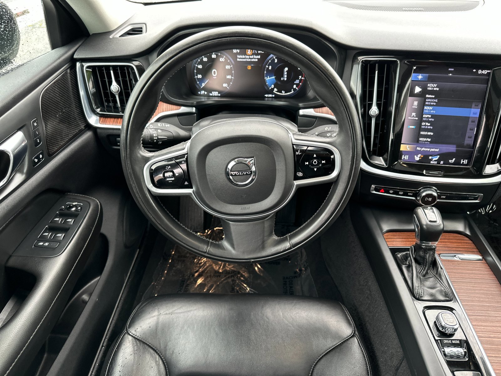 Used 2021 Volvo S60 T5 Momentum w/ Advanced Package image 14