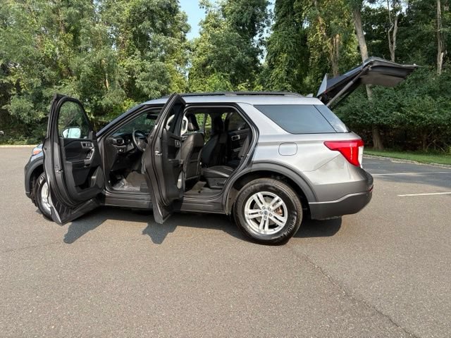 Certified 2022 Ford Explorer XLT w/ Equipment Group 202A AWD/4WD image 16
