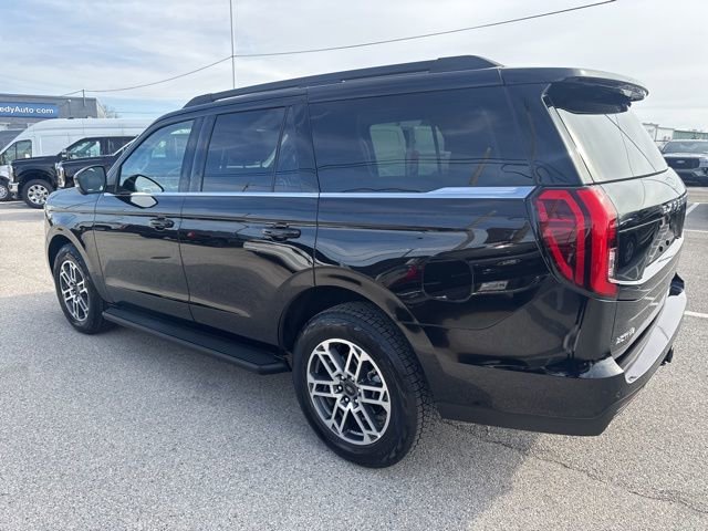 Certified 2025 Ford Expedition Active image 5