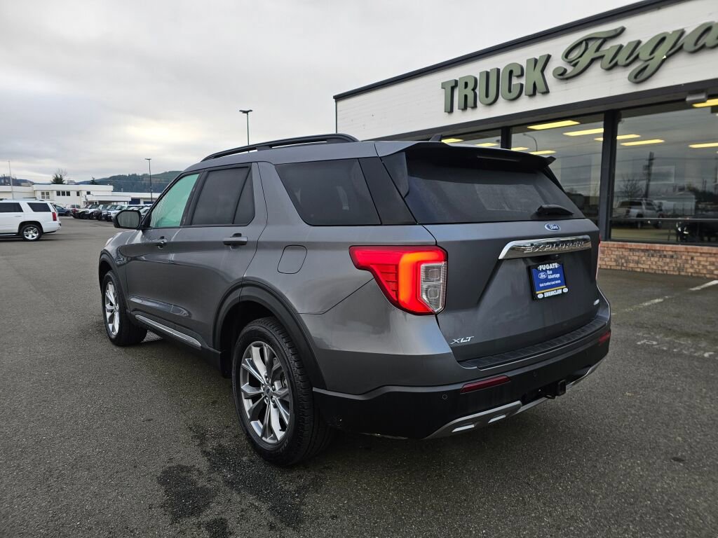 Certified 2022 Ford Explorer XLT w/ Equipment Group 202A image 10