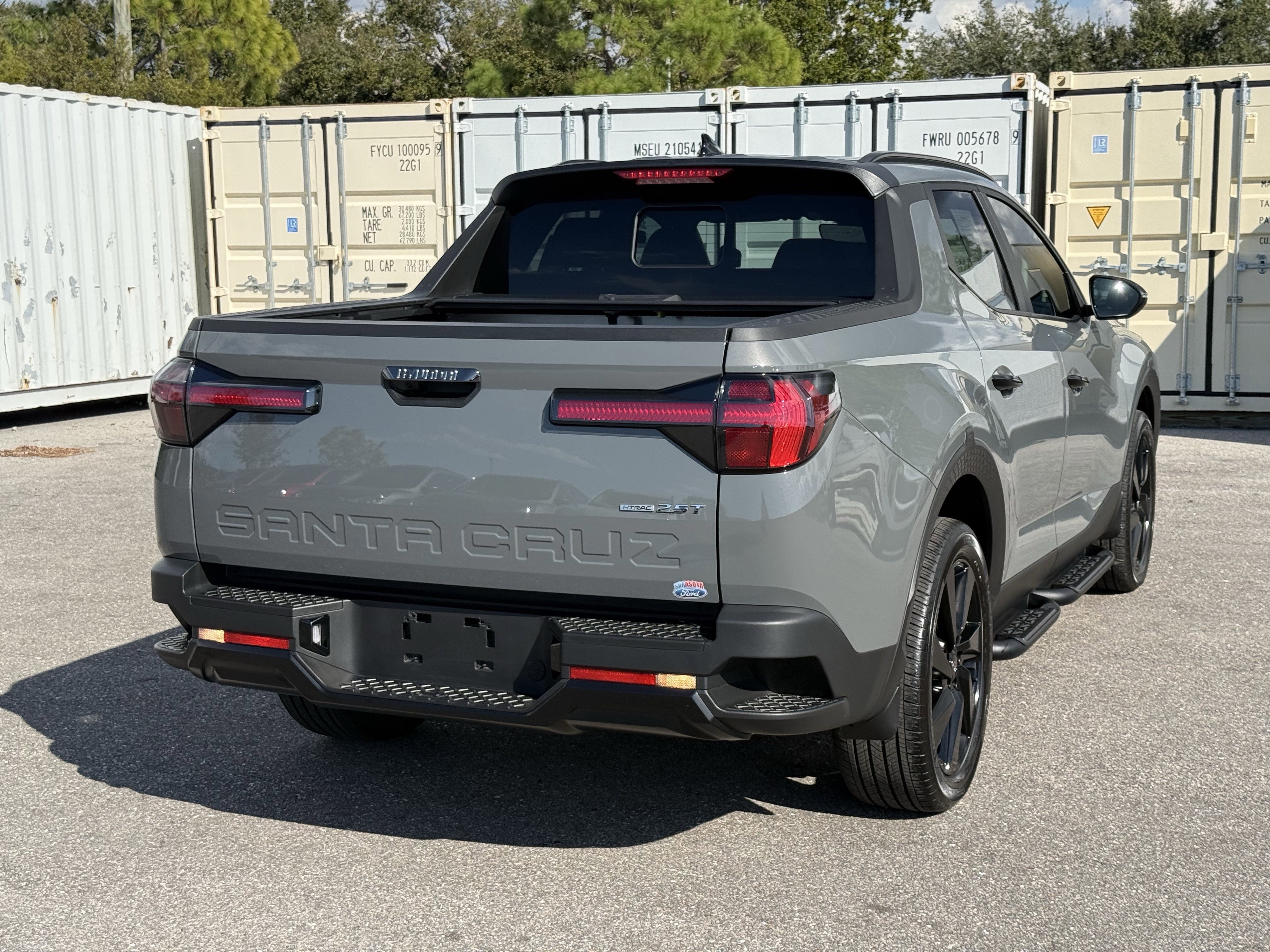 Used 2023 Hyundai Santa Cruz Night w/ Cargo Package image 4