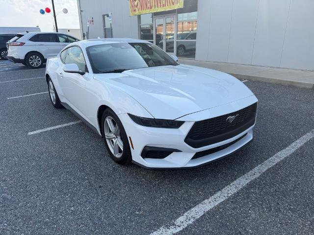 Certified 2026 Ford Mustang Coupe RWD image 2
