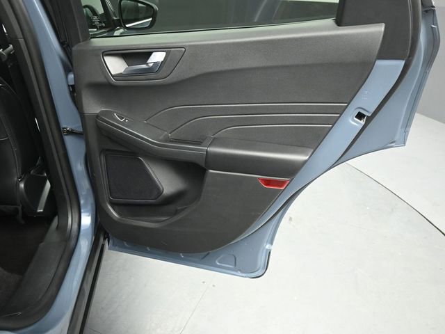 Certified 2025 Ford Escape Platinum AWD/4WD image 43