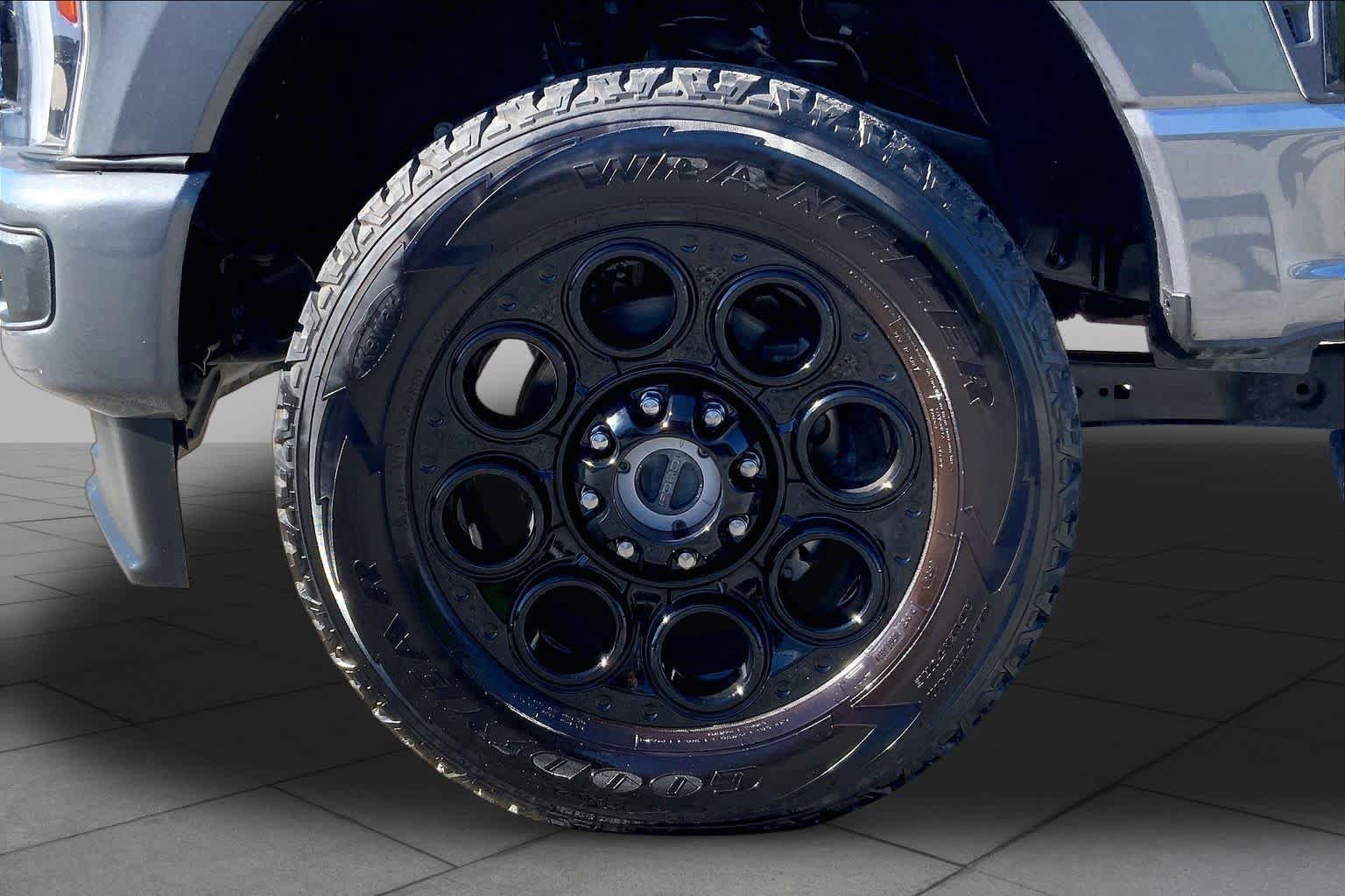 Certified 2023 Ford F350 XLT w/ Black Appearance Package AWD/4WD image 11