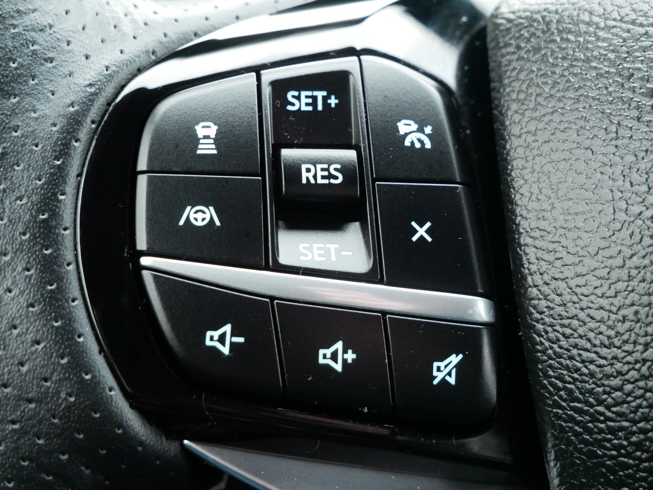 Certified 2023 Ford Explorer ST w/ Equipment Group 401A image 21