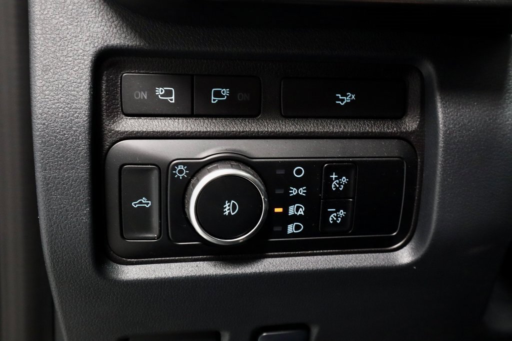 Certified 2024 Ford F250 Lariat w/ Chrome Package image 28