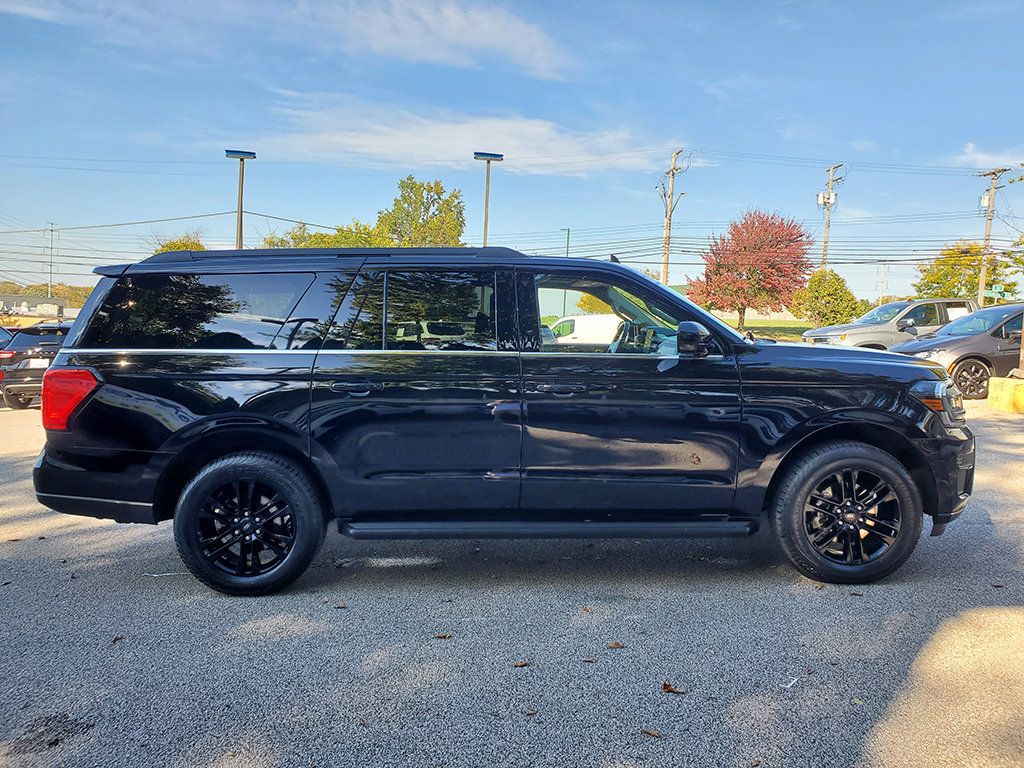 Certified 2024 Ford Expedition Max XLT AWD/4WD image 4