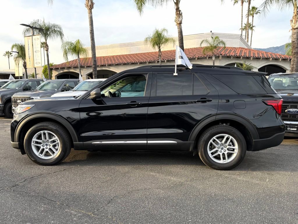 Certified 2025 Ford Explorer Active image 5