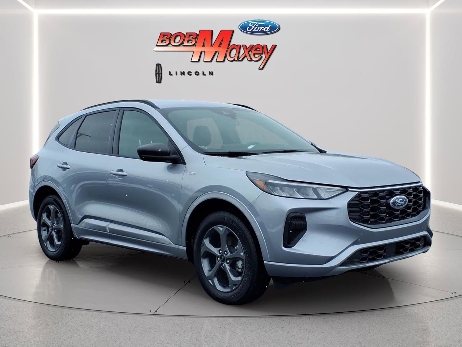 Certified 2024 Ford Escape ST-Line w/ Tech Pack #1 AWD/4WD image 3