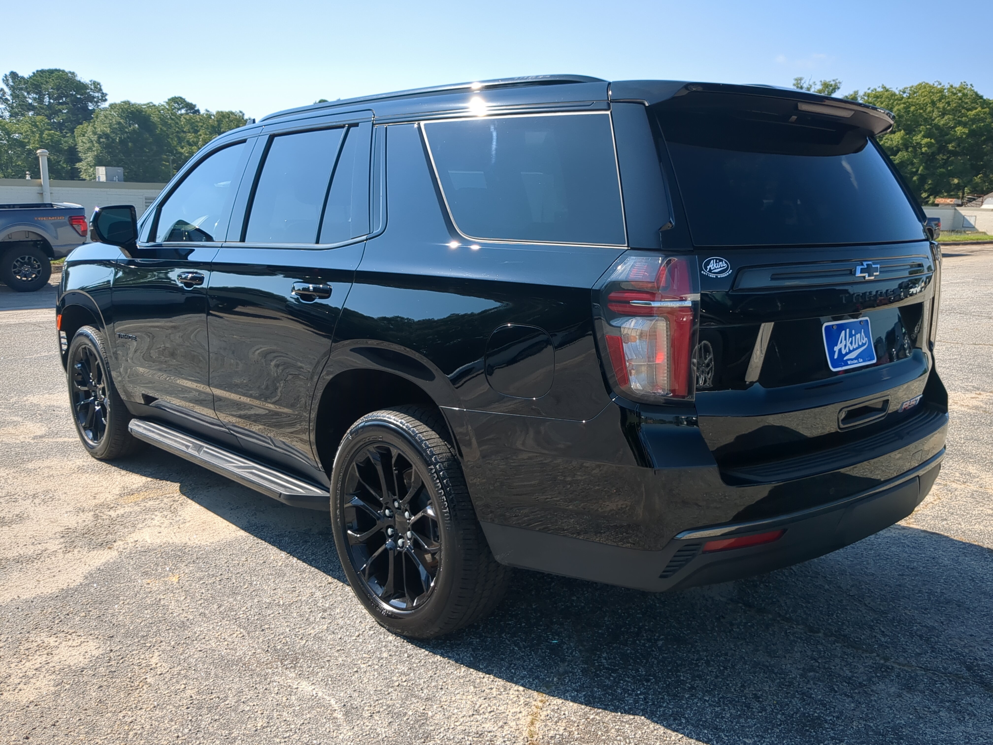 Used 2022 Chevrolet Tahoe RST w/ Luxury Package RWD image 5