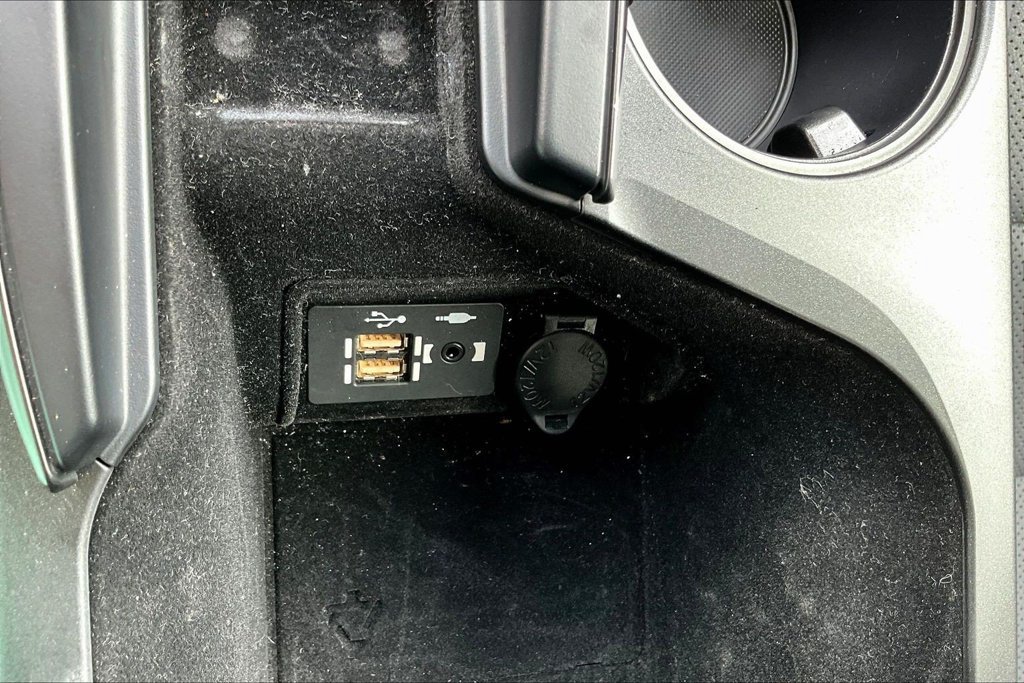 Used 2023 Lexus IS 300 w/ Comfort Package RWD image 18