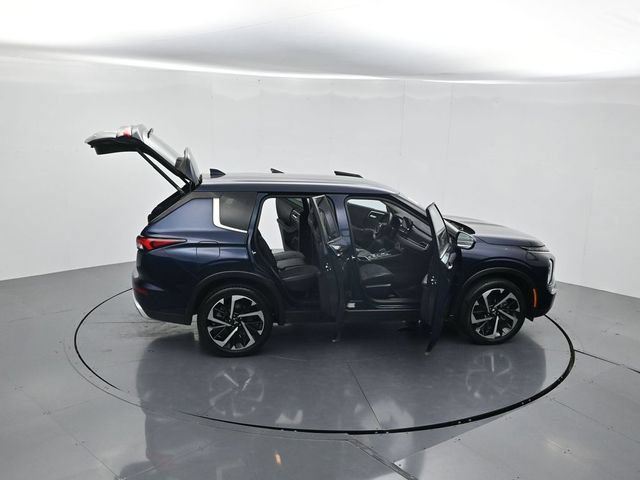 Used 2023 Mitsubishi Outlander SE FWD image 50
