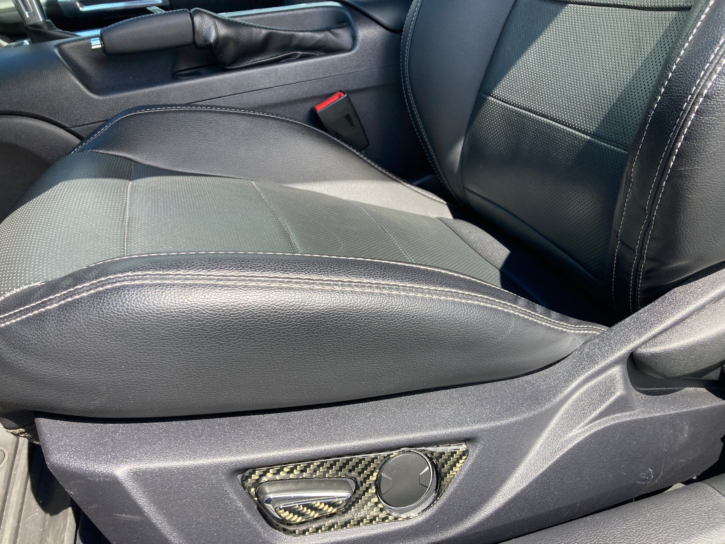 Certified 2019 Ford Mustang GT Premium w/ GT Performance Package RWD image 9