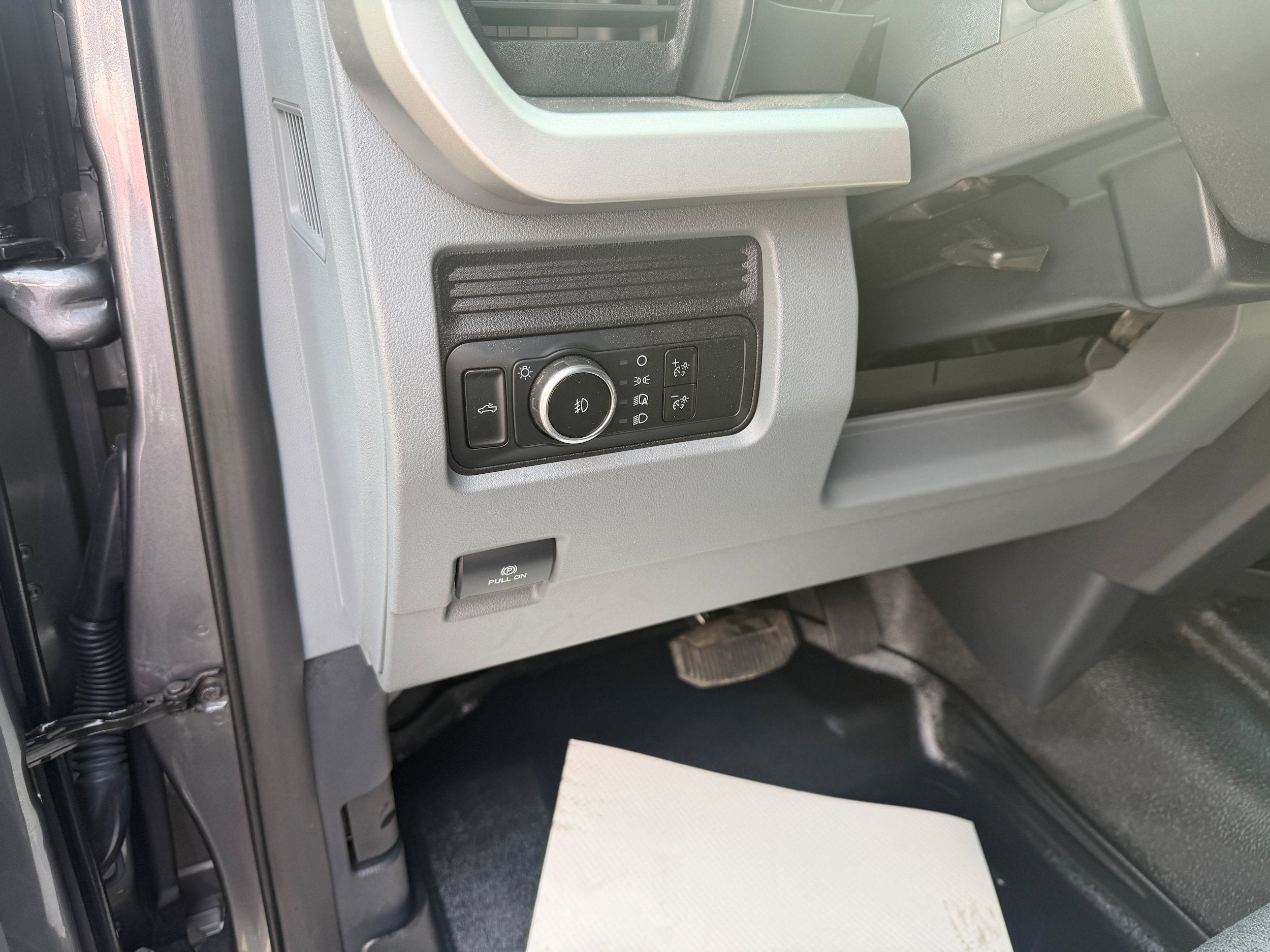 Certified 2024 Ford F250 XL AWD/4WD image 24