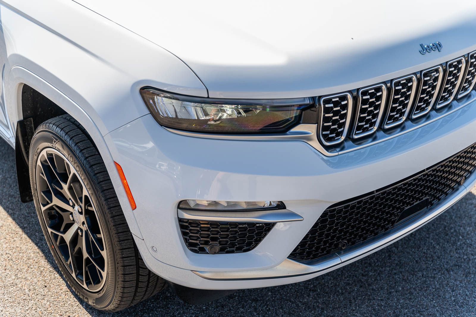 Used 2022 Jeep Grand Cherokee Summit image 10