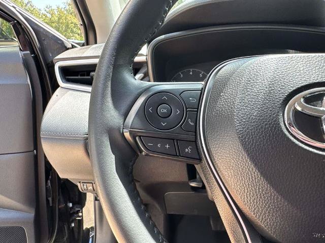 Used 2025 Toyota Corolla Cross LE FWD image 22