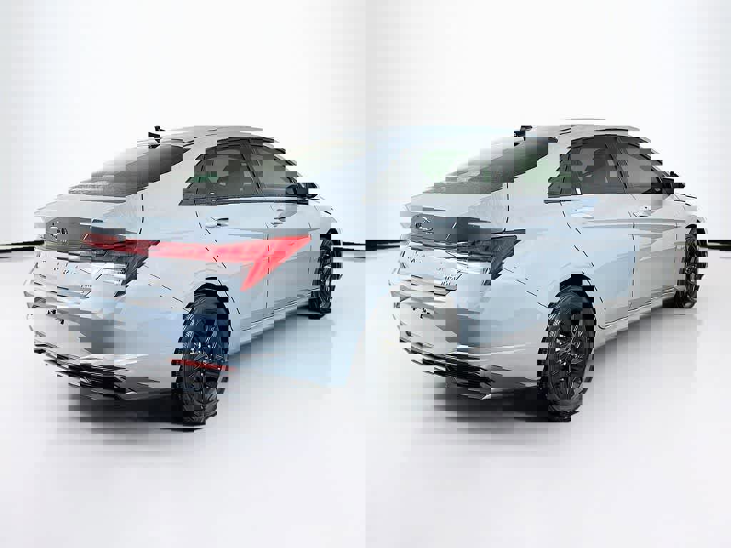 Used 2021 Hyundai Elantra Blue w/ Cargo Package image 5