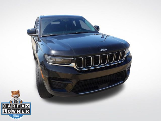Used 2023 Jeep Grand Cherokee Laredo AWD/4WD image 15