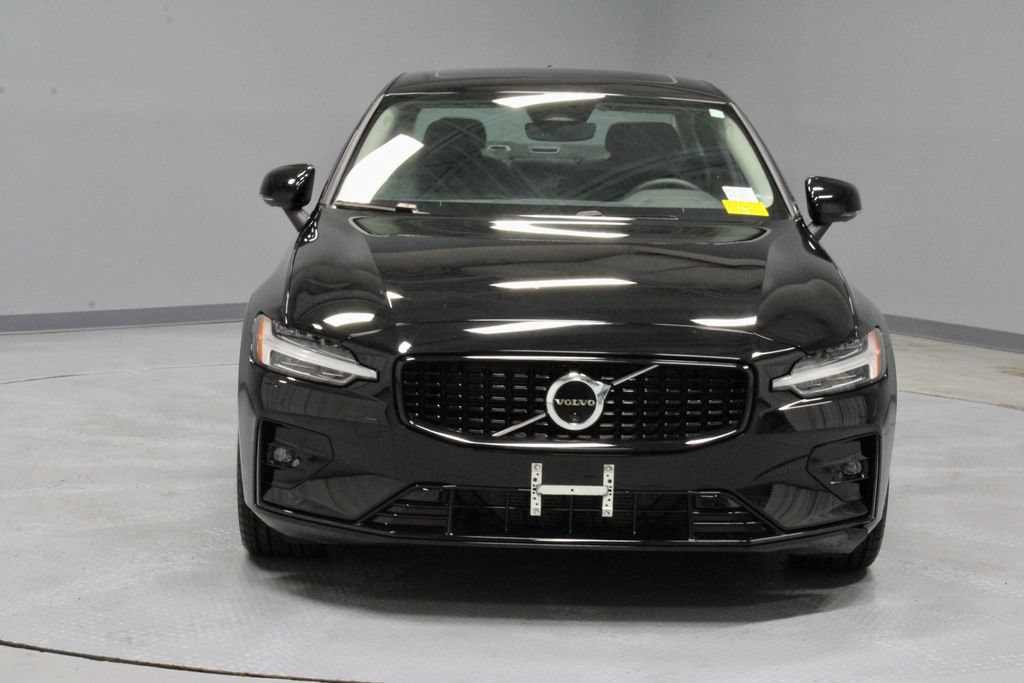 Used 2024 Volvo S60 B5 Plus w/ Climate Package AWD/4WD image 7