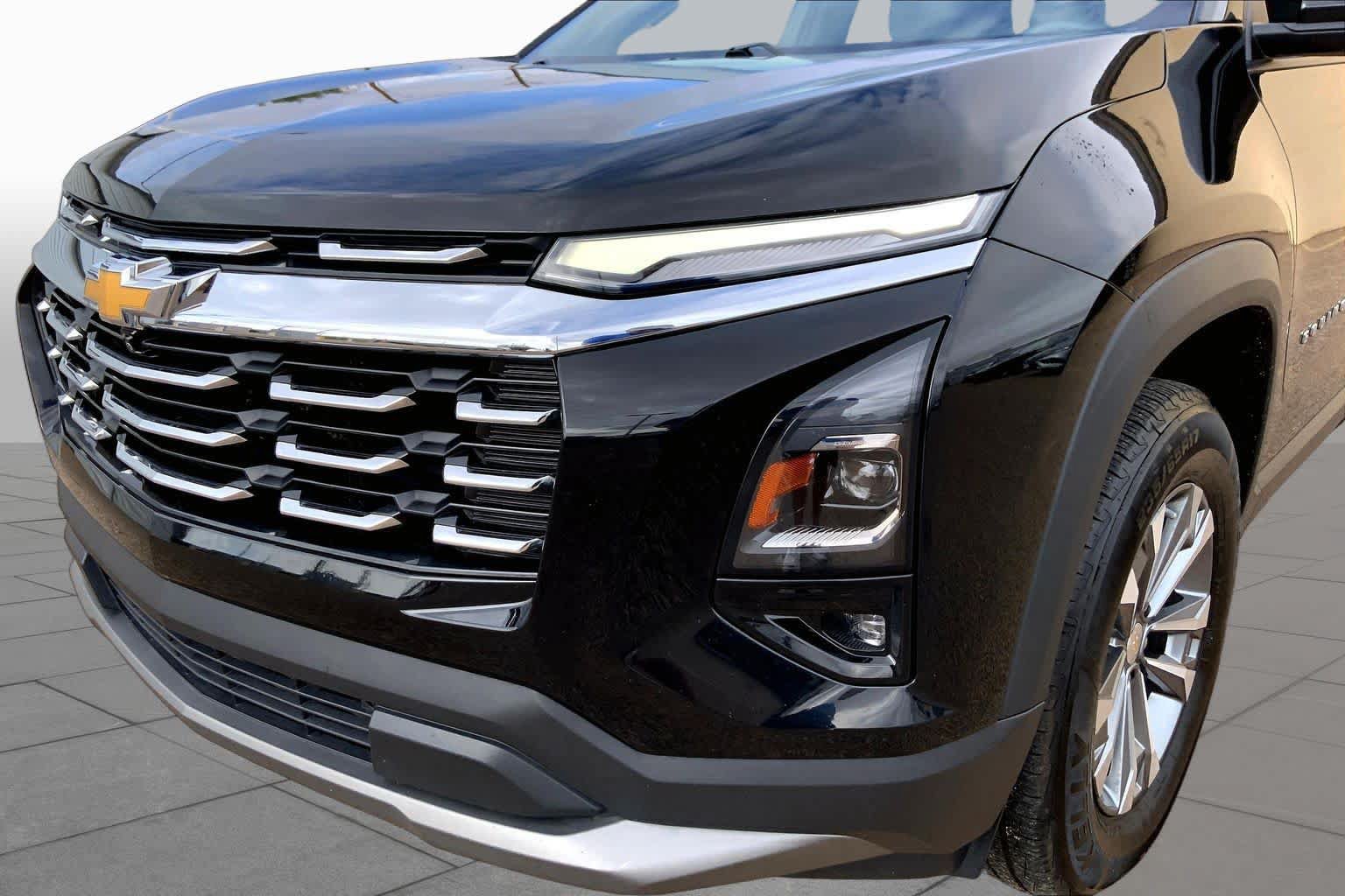 Used 2025 Chevrolet Equinox LT w/ Convenience Package II FWD image 30