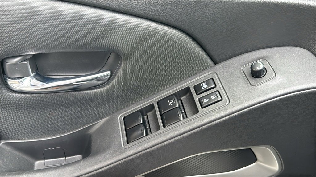 Used 2023 Nissan Frontier SV w/ SV Convenience Package image 19