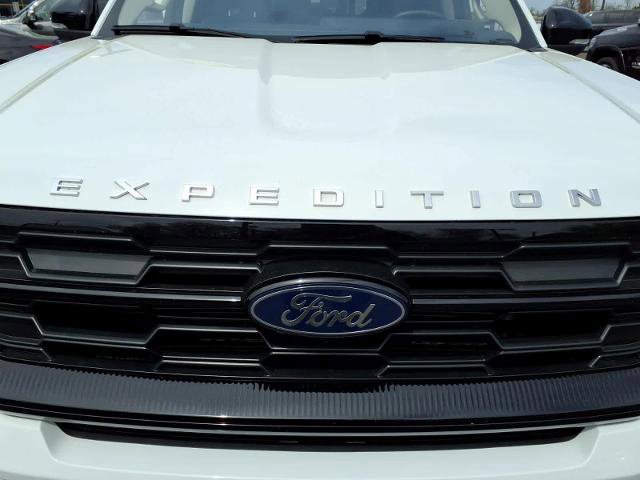 Certified 2025 Ford Expedition Max Active AWD/4WD image 9