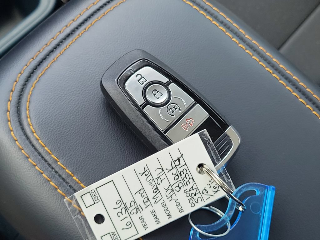 Certified 2025 Ford Maverick Tremor AWD/4WD image 31