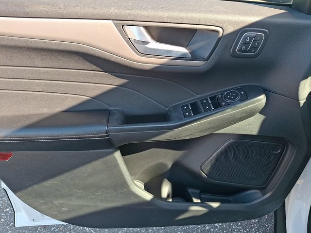 Certified 2022 Ford Escape SEL w/ Technology Package FWD image 12