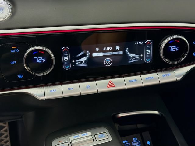 Used 2022 Genesis GV70 3.5T Sport AWD/4WD image 19