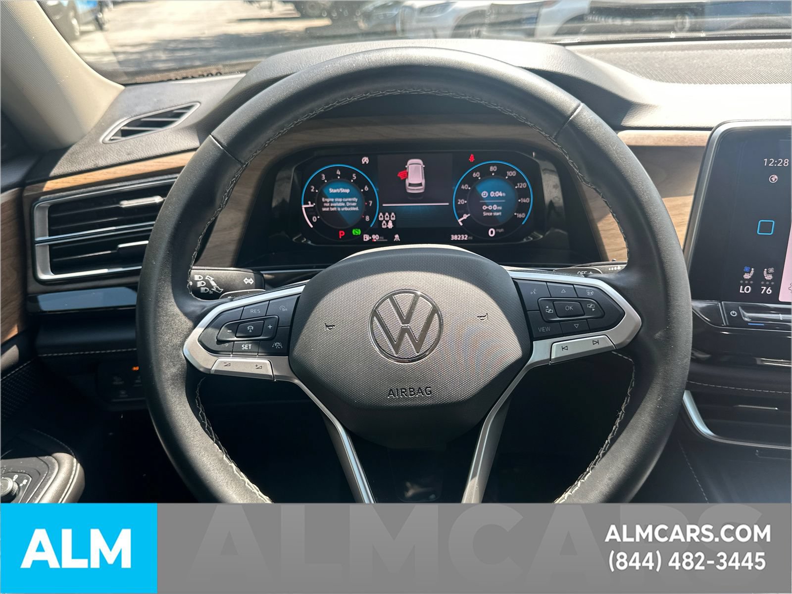 Used 2025 Volkswagen Atlas SE FWD image 28