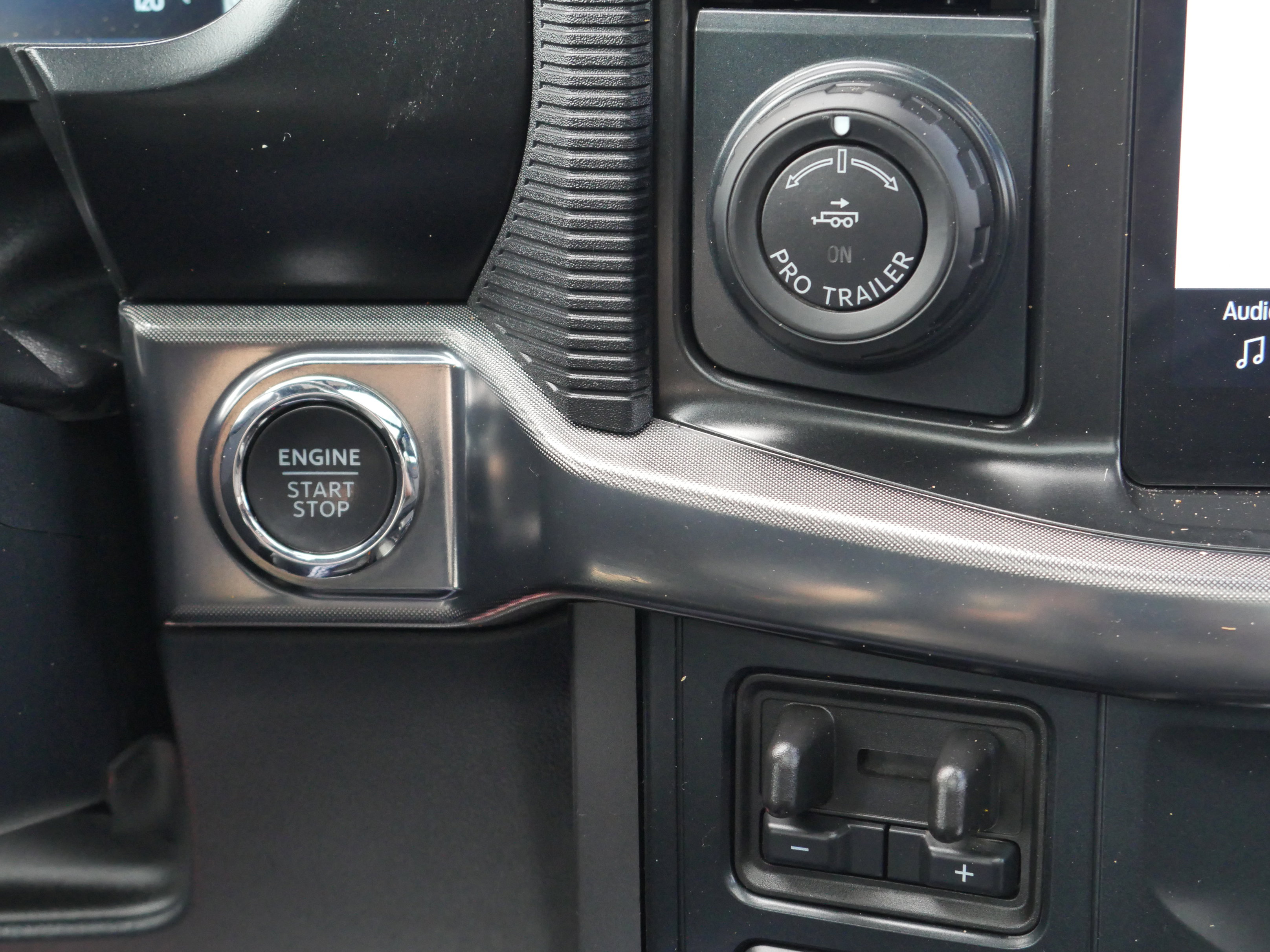 Certified 2025 Ford F150 Tremor w/ Equipment Group 402A High AWD/4WD image 9