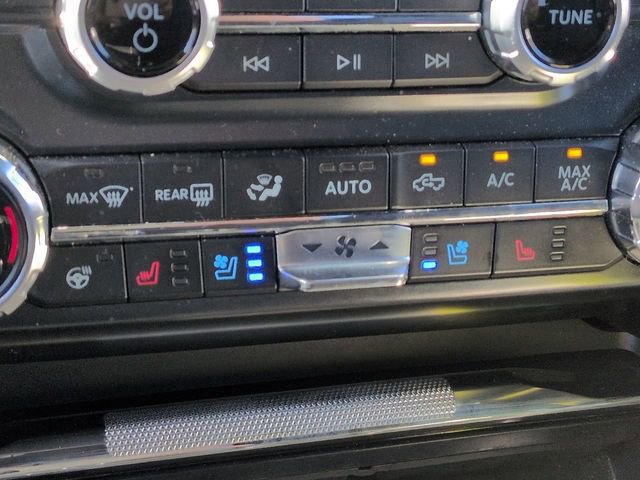 Certified 2022 Ford F150 Lariat w/ Equipment Group 502A High image 31