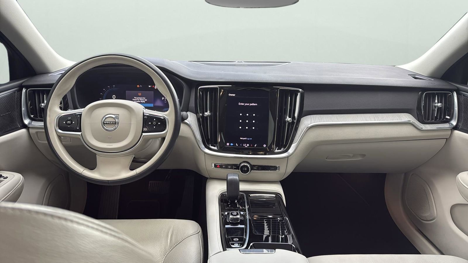 Used 2024 Volvo S60 T8 Plus image 22