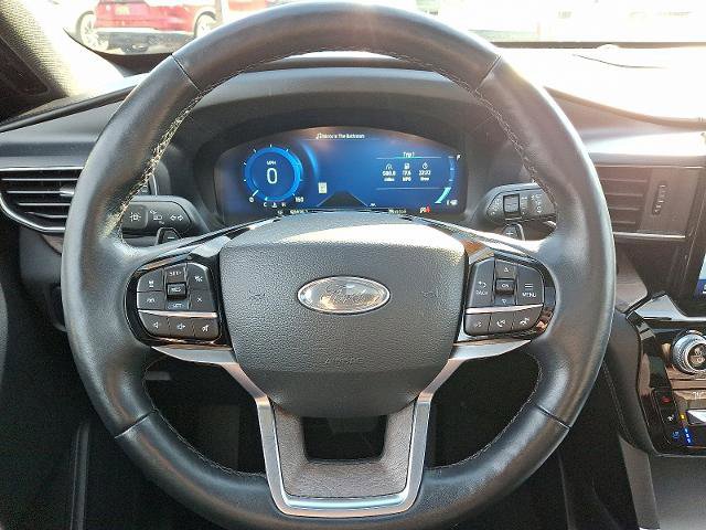 Certified 2021 Ford Explorer Platinum w/ Equipment Group 601A image 21