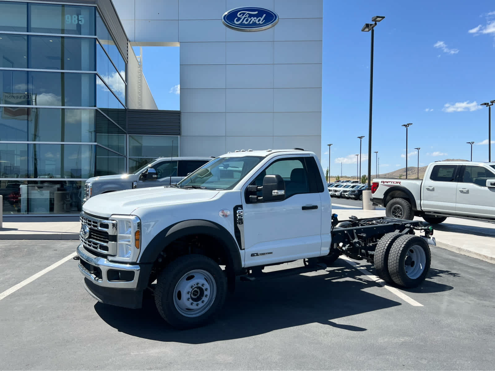 Certified 2026 Ford F550 4x4 Regular Cab Super Duty w/ XL Chrome Package image 1