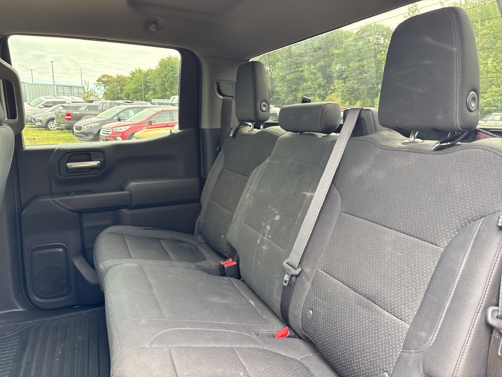 Used 2019 Chevrolet Silverado 1500 Custom w/ Custom Convenience Package AWD/4WD image 11