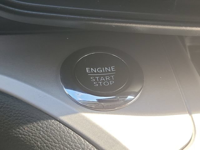 Certified 2022 Ford Explorer XLT RWD image 13