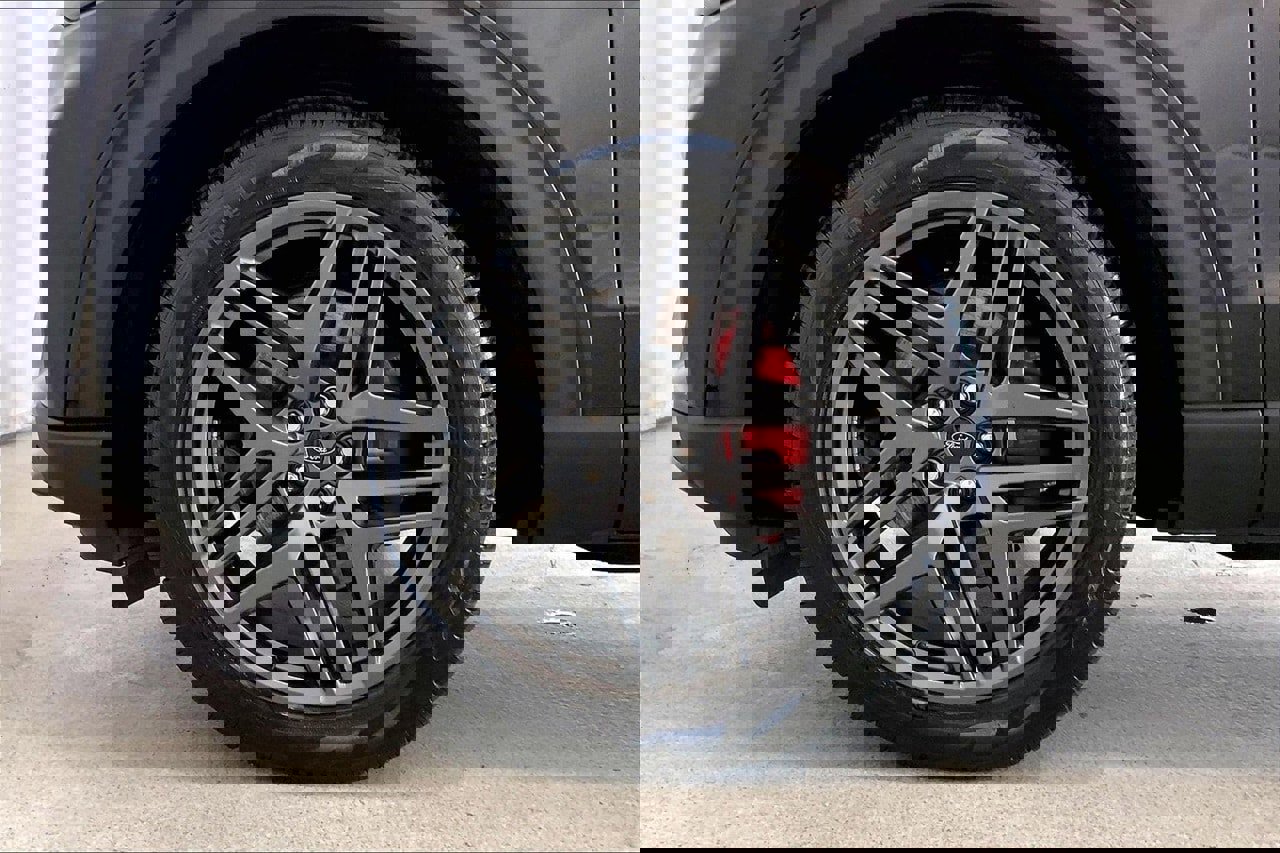 Certified 2025 Ford Explorer ST w/ Sun And Sound Package image 8