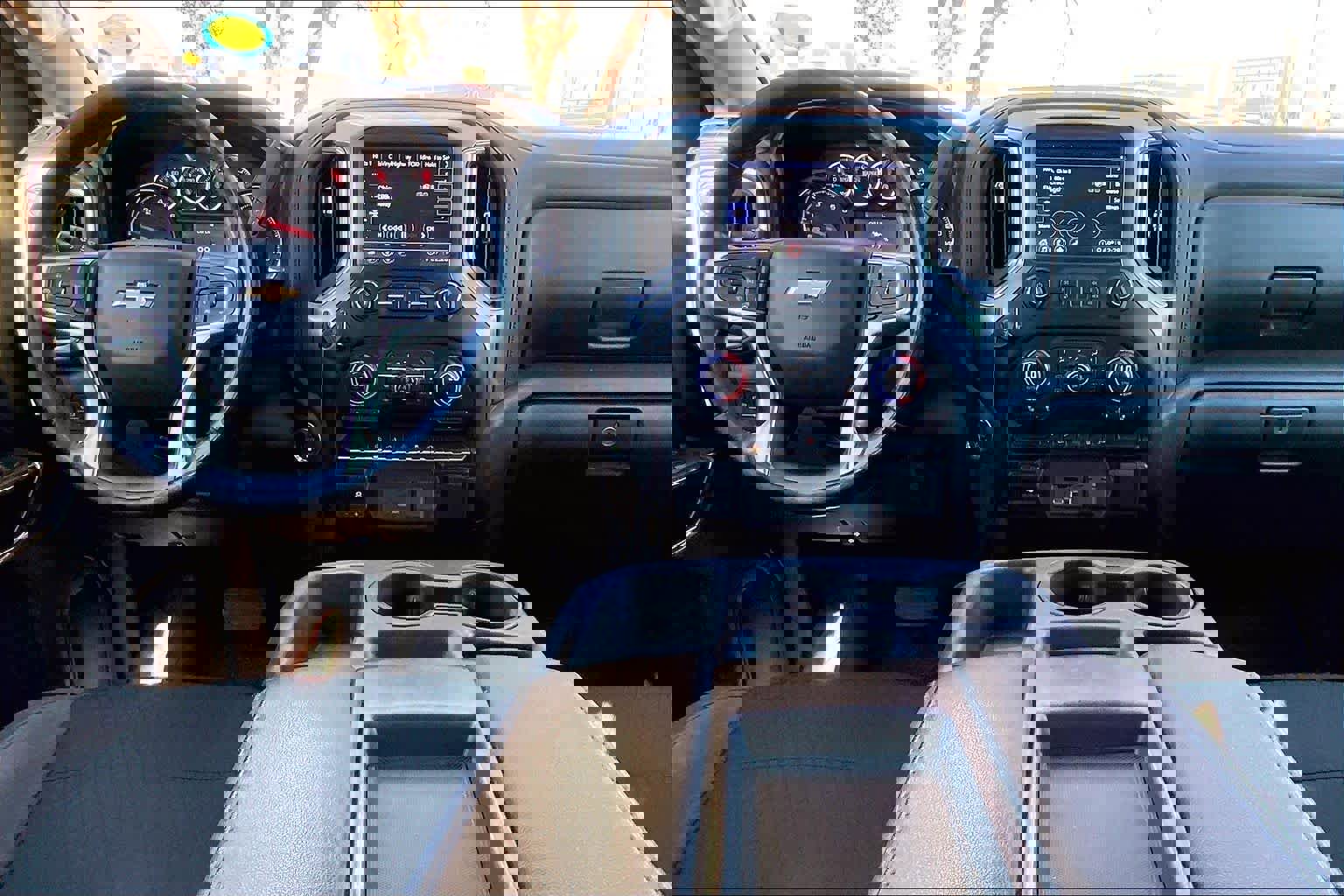 Used 2020 Chevrolet Silverado 1500 LT w/ Texas Edition image 15