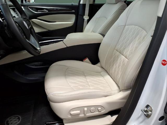 Used 2024 Buick Enclave Avenir w/ Avenir Technology Package AWD/4WD image 8