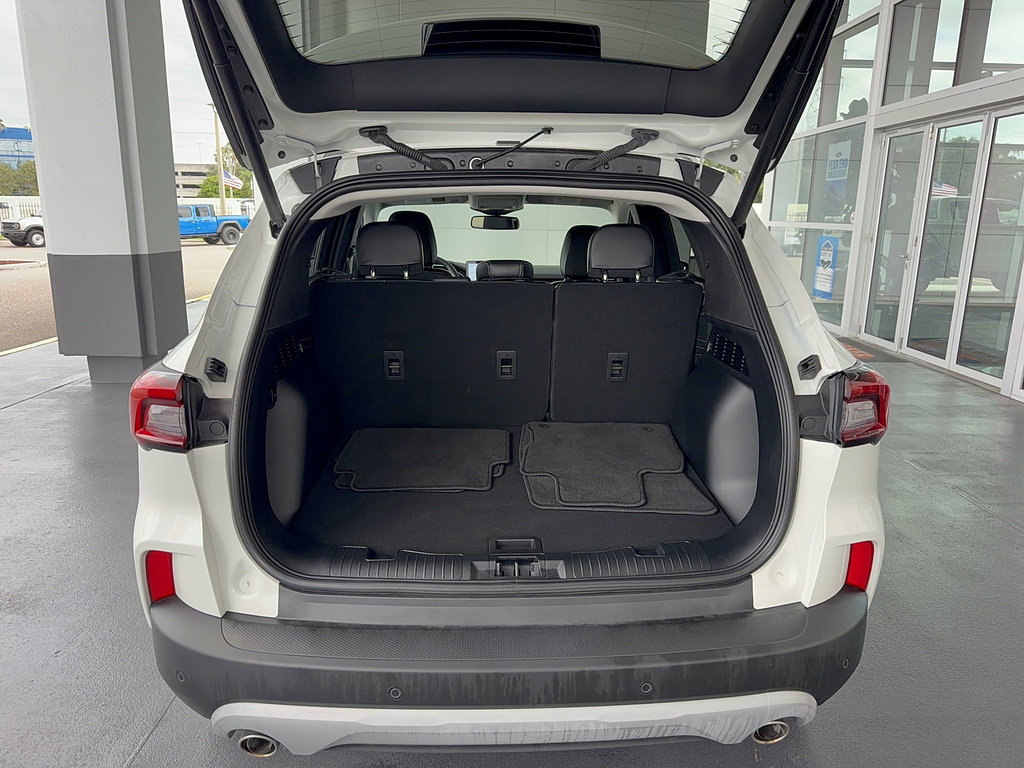 Certified 2024 Ford Escape Platinum AWD/4WD image 7