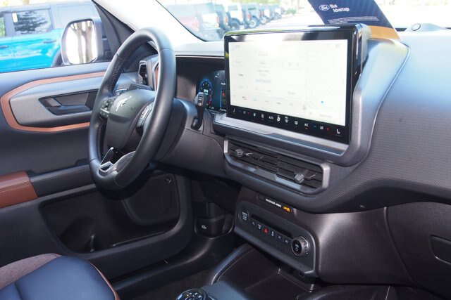 Certified 2025 Ford Bronco Sport Outer Banks w/ Outer Banks Tech Package+ AWD/4WD image 10
