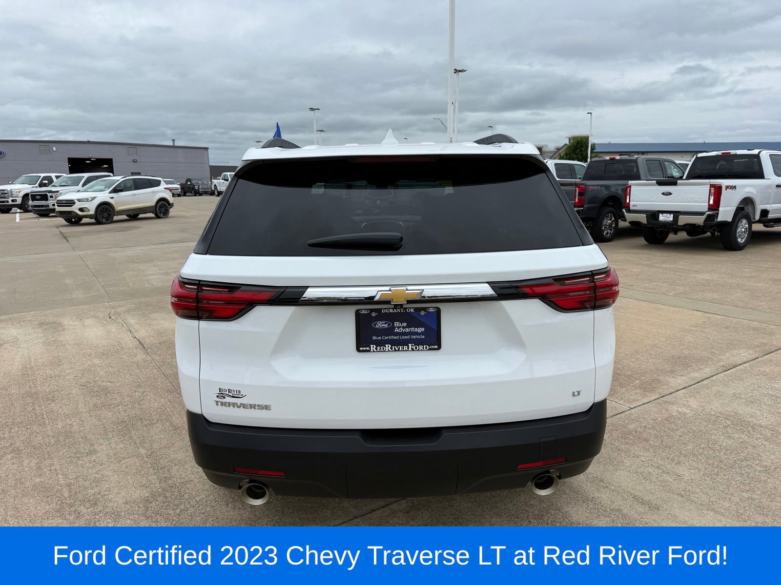 Used 2023 Chevrolet Traverse LT FWD image 6