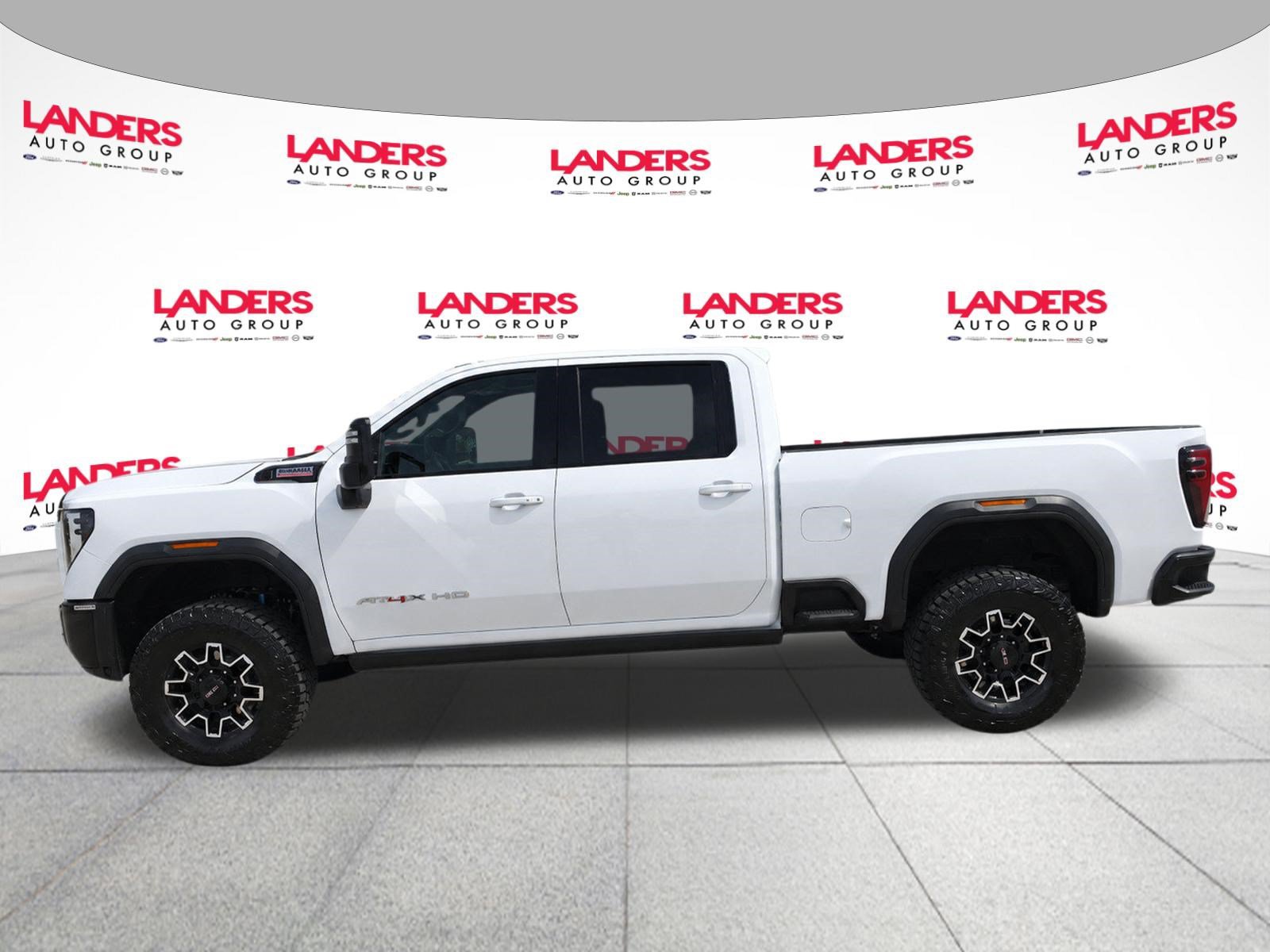 Used 2025 GMC Sierra 2500 AT4X AWD/4WD image 8