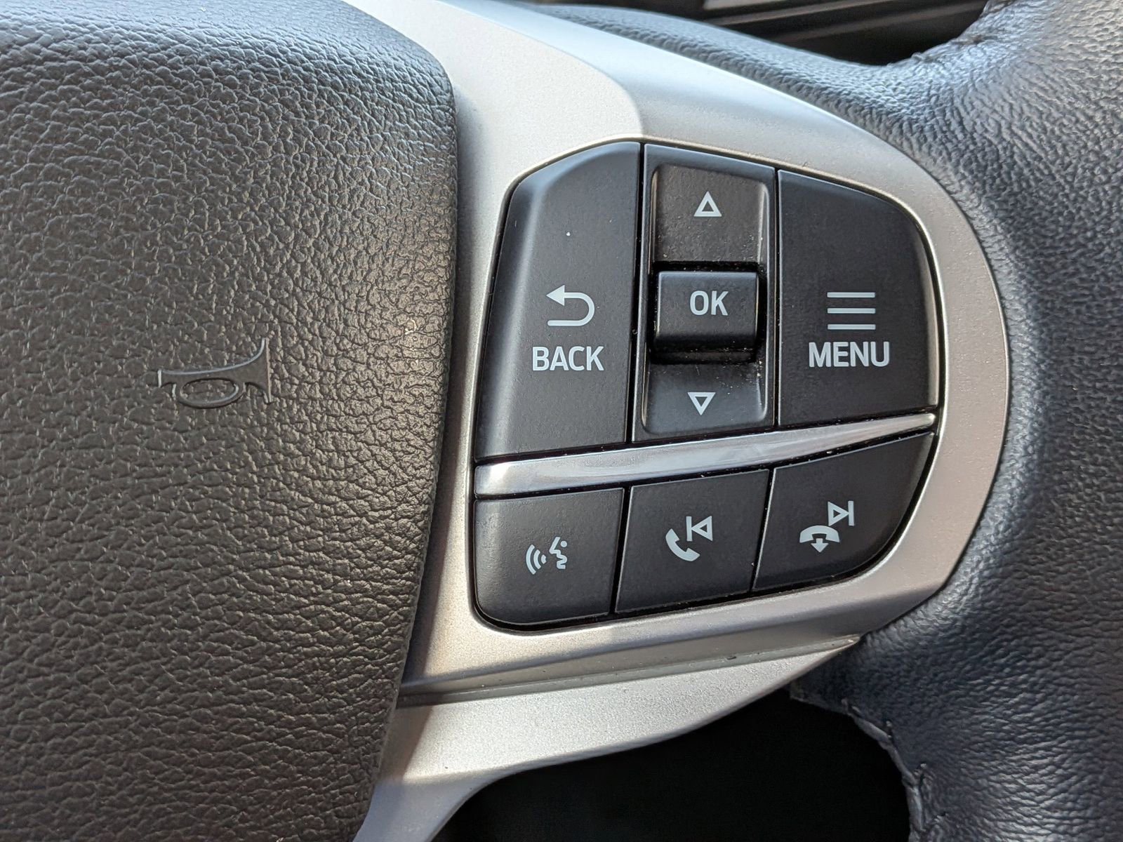 Certified 2022 Ford Explorer XLT w/ Equipment Group 202A image 30