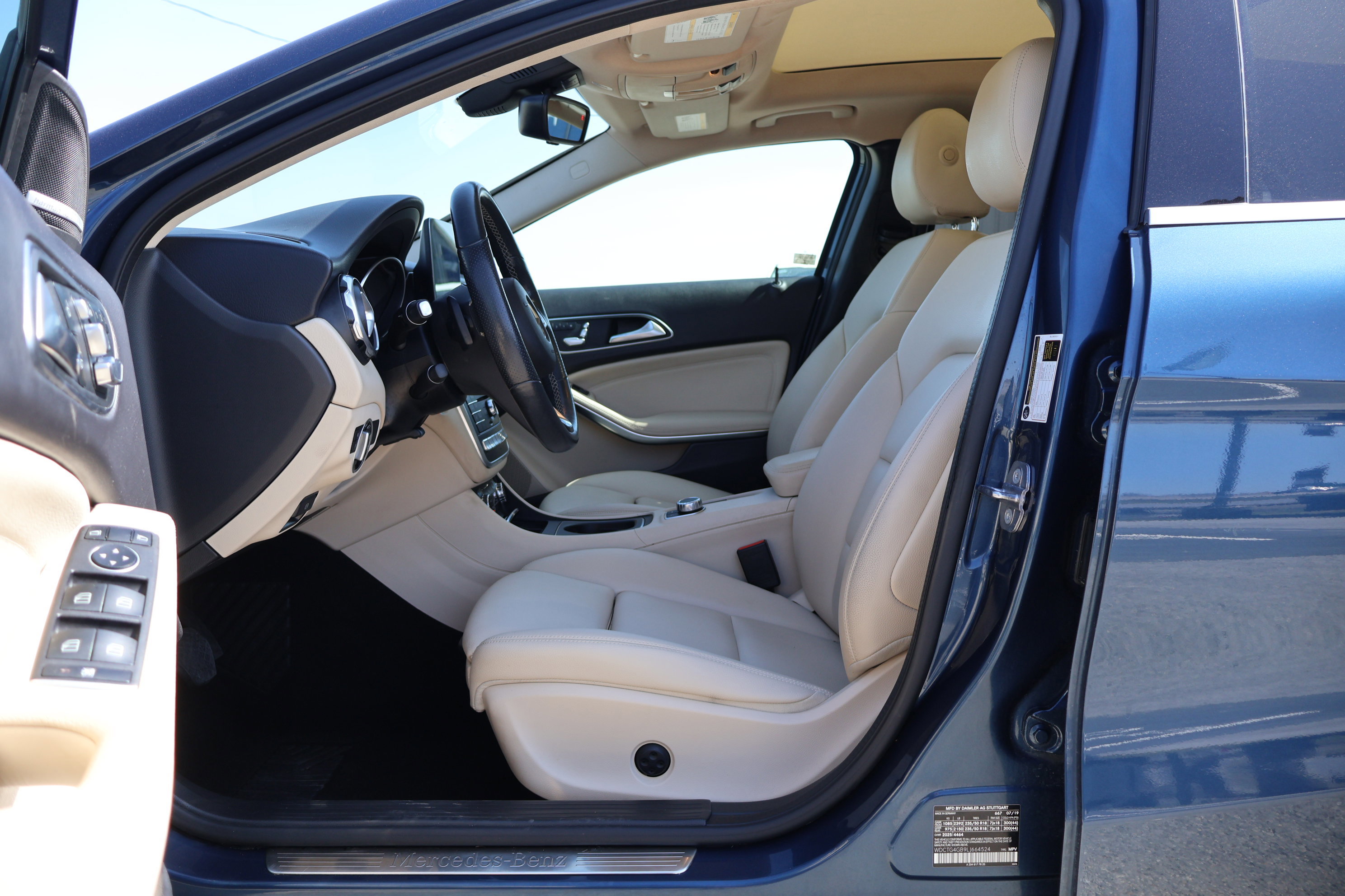 Used 2020 Mercedes-Benz GLA 250 4MATIC image 13