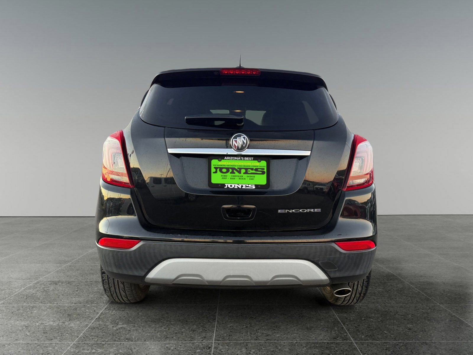 Used 2020 Buick Encore Essence image 3