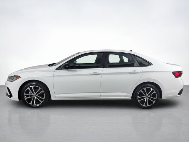 Used 2025 Volkswagen Jetta Sport FWD image 6