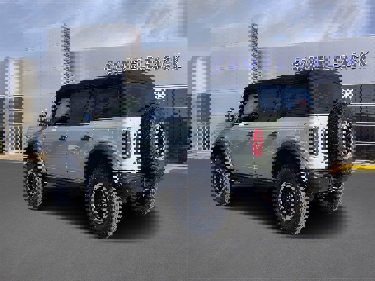 Certified 2022 Ford Bronco Badlands image 4