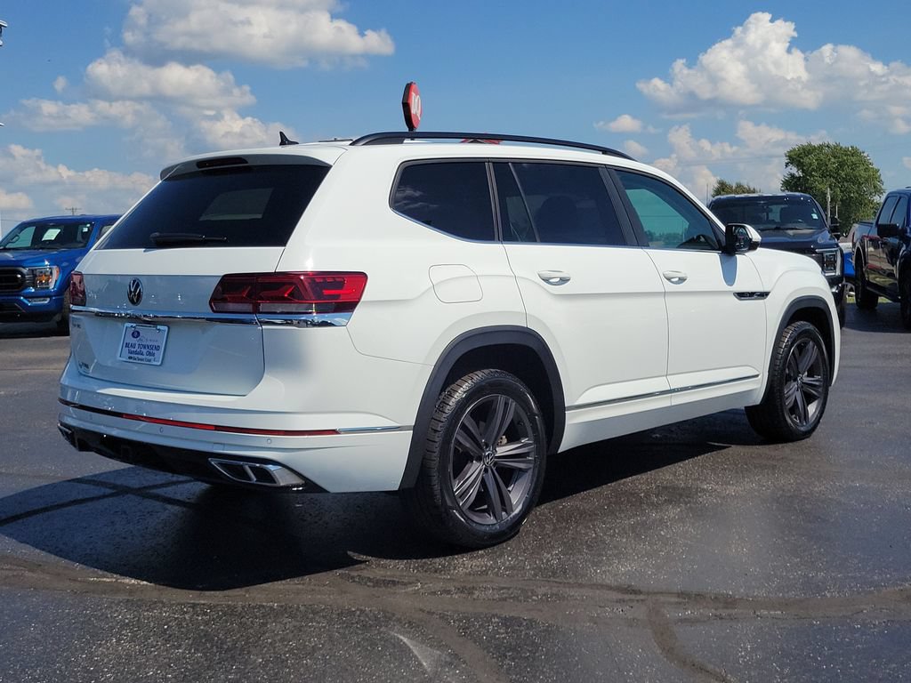 Used 2021 Volkswagen Atlas SE w/ Panoramic Sunroof Package FWD image 4
